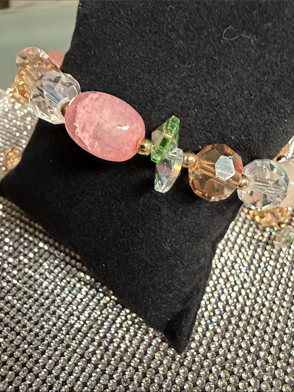 🦋5/$25🦋 Pink Multicolor Crystal Stretch Bracelet